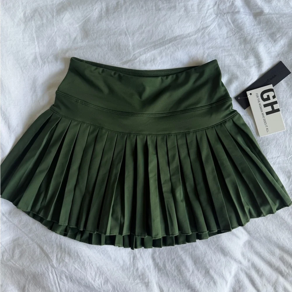 NWT Gold Hinge Pleated Tennis Skirt